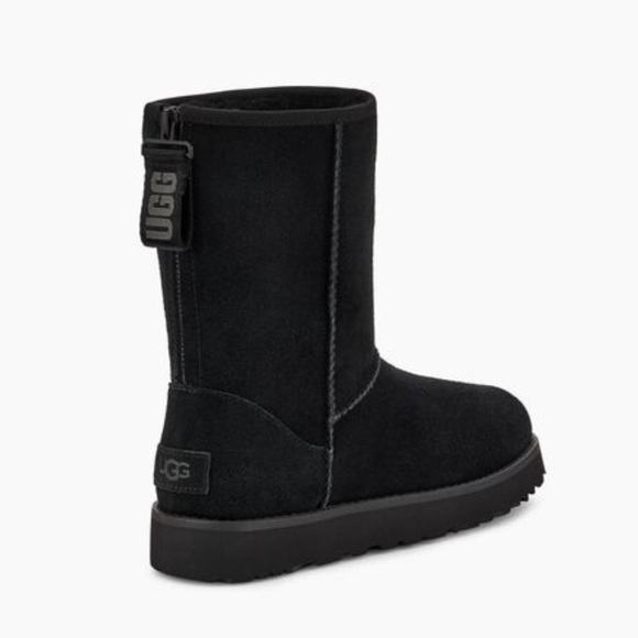 brand new with box authentic ugg classic short logo zip boots In black - Picture 1 of 9